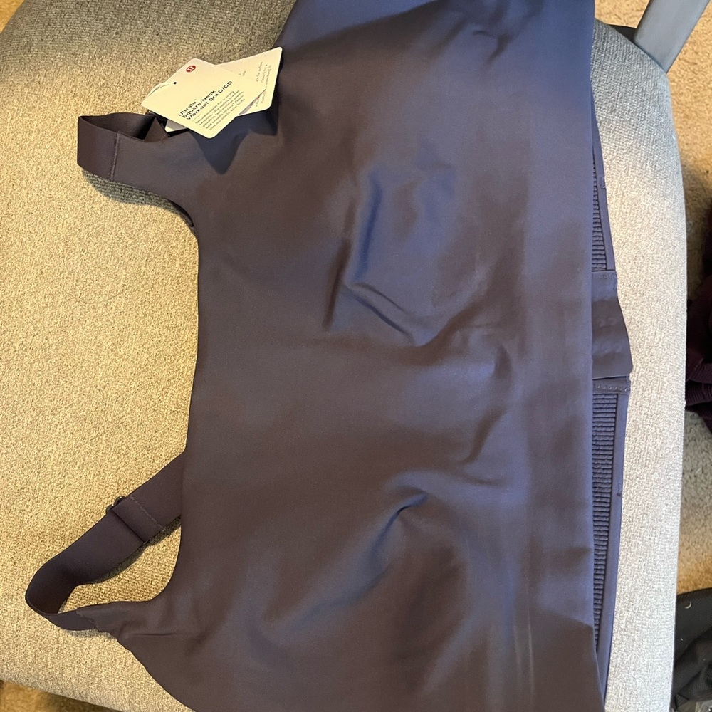 Lululemon ultra square neck workout bra